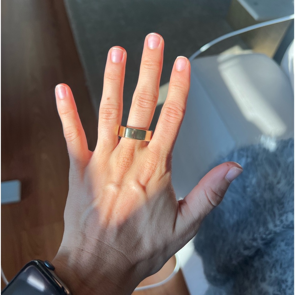 Oura gold ring